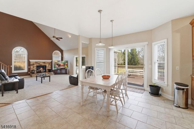 3 Cole Ct, Raritan Twp., NJ 08822