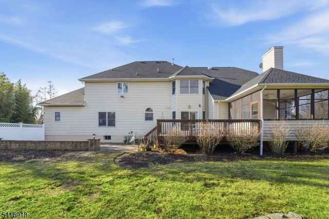 3 Cole Ct, Raritan Twp., NJ 08822