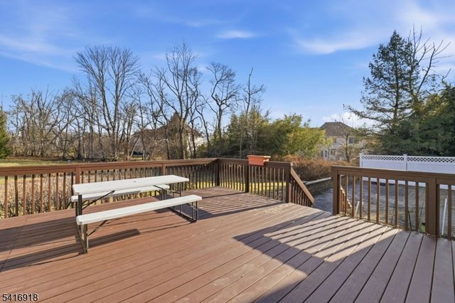 3 Cole Ct, Raritan Twp., NJ 08822