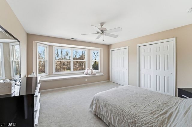 3 Cole Ct, Raritan Twp., NJ 08822