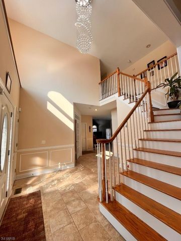 3 Cole Ct, Raritan Twp., NJ 08822