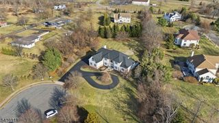 3 Cole Ct, Raritan Twp., NJ 08822