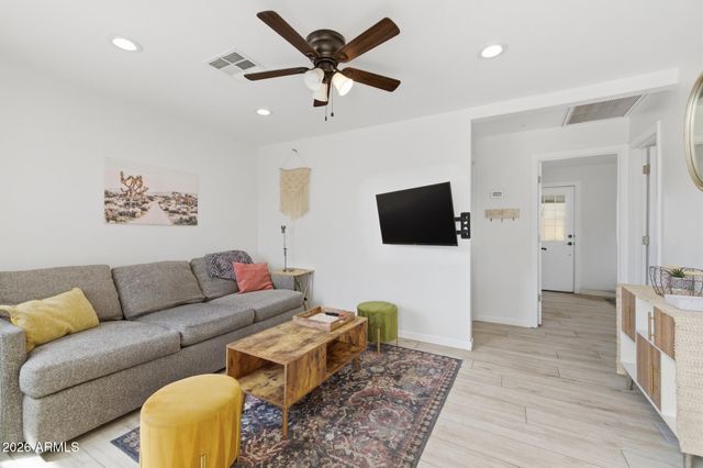 1124 N 14TH Street, Phoenix, AZ 85006