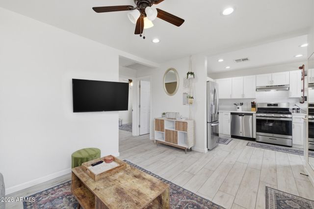 1124 N 14TH Street, Phoenix, AZ 85006