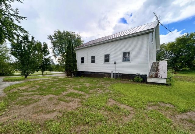5305 COUNTY ROAD J, Oconto, WI 54153