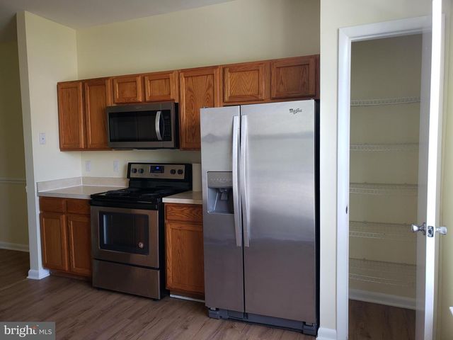 18022 ROYAL BONNET CIR, Montgomery Village, MD 20886