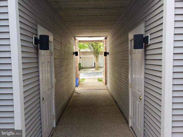 18022 ROYAL BONNET CIR, Montgomery Village, MD 20886