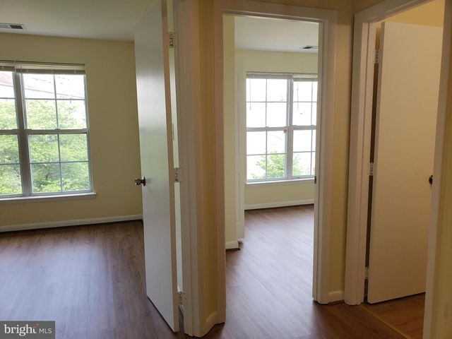 18022 ROYAL BONNET CIR, Montgomery Village, MD 20886