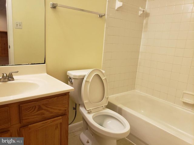 18022 ROYAL BONNET CIR, Montgomery Village, MD 20886