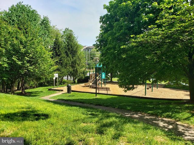 18022 ROYAL BONNET CIR, Montgomery Village, MD 20886