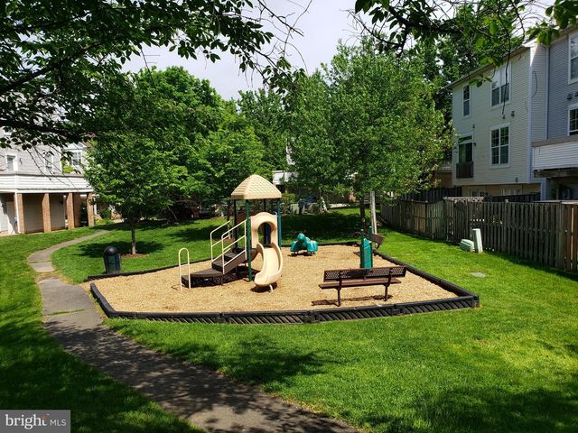 18022 ROYAL BONNET CIR, Montgomery Village, MD 20886