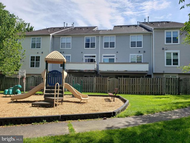 18022 ROYAL BONNET CIR, Montgomery Village, MD 20886