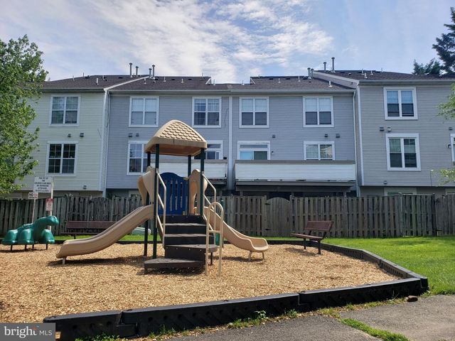 18022 ROYAL BONNET CIR, Montgomery Village, MD 20886