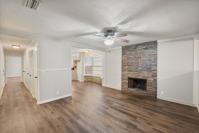 806 Marigold Drive, Cedar Hill, TX 75104