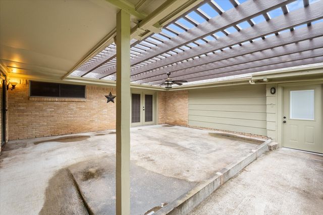 806 Marigold Drive, Cedar Hill, TX 75104