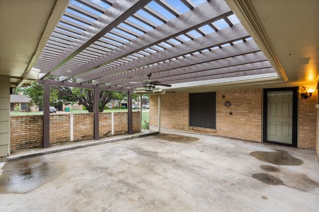 806 Marigold Drive, Cedar Hill, TX 75104
