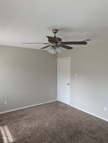 2009 Ming Drive, Edgecliff Village, TX 76134