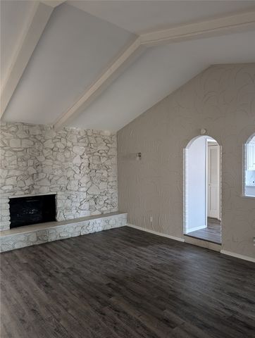 2009 Ming Drive, Edgecliff Village, TX 76134