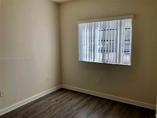 2733 NE 3rd Court 103, Homestead, FL 33033