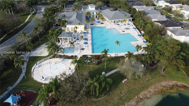 2733 NE 3rd Court 103, Homestead, FL 33033