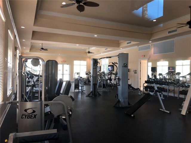 2733 NE 3rd Court 103, Homestead, FL 33033