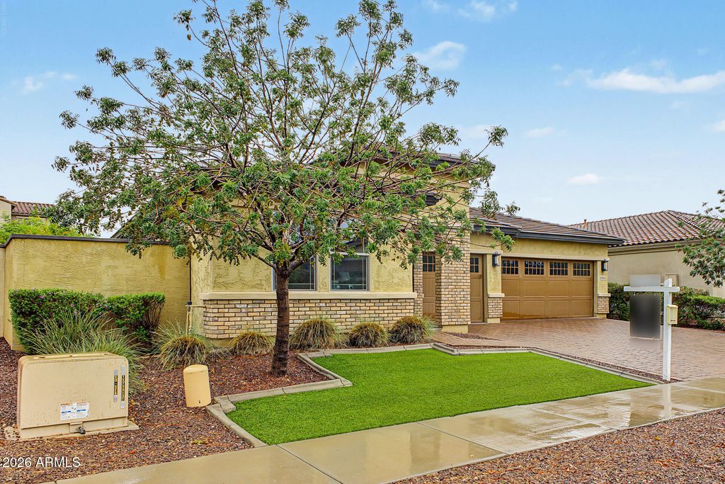 20510 W PARK MEADOWS Drive, Buckeye, AZ 85396 — photo 2