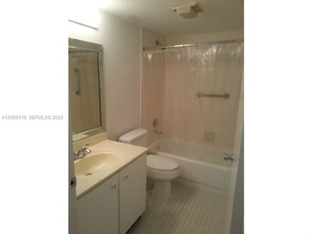 12701 SW 13th St 202F, Pembroke Pines, FL 33027