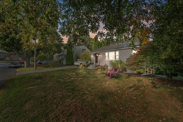 291 Colonial Drive, Portsmouth, NH 03801