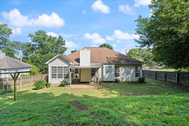 2528 Oak Forest Dr, Antioch, TN 37013