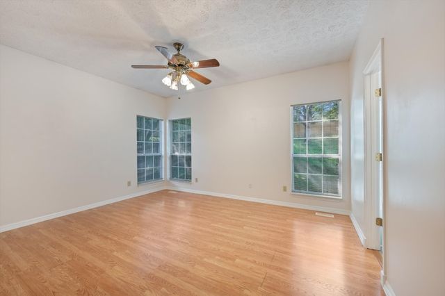 2528 Oak Forest Dr, Antioch, TN 37013