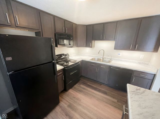 9473 Timber View Drive, Indianapolis, IN 46250