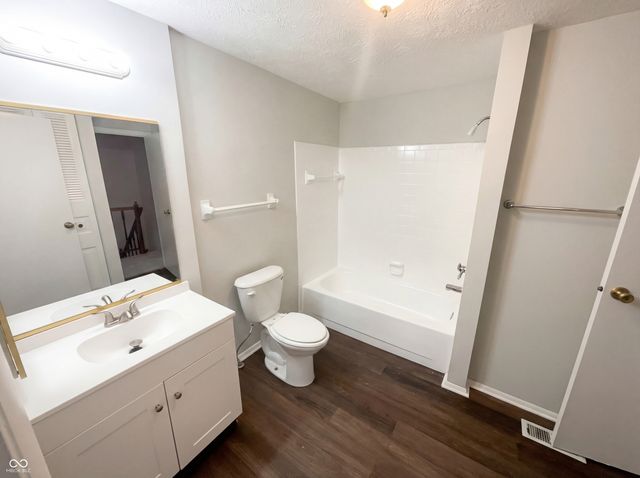 9473 Timber View Drive, Indianapolis, IN 46250