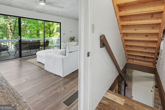 931 Timber Bluff Drive, Clayton, GA 30525