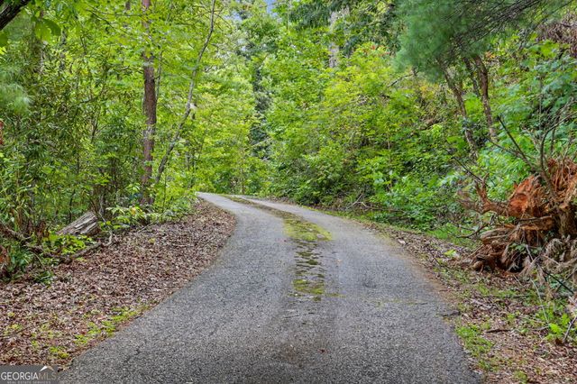 931 Timber Bluff Drive, Clayton, GA 30525