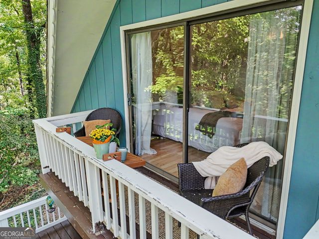 931 Timber Bluff Drive, Clayton, GA 30525