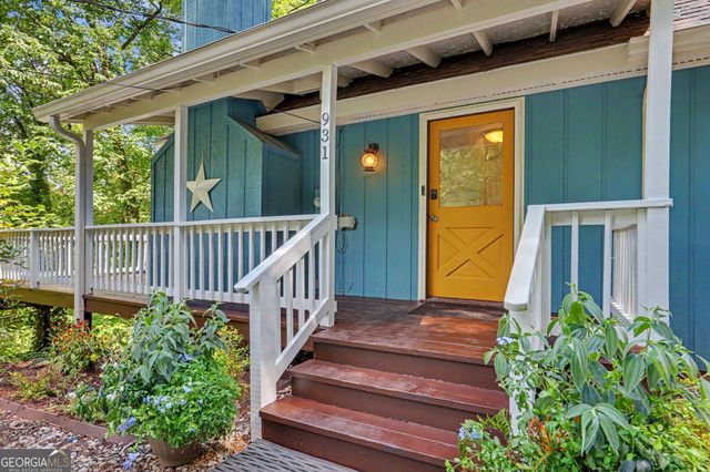 931 Timber Bluff Drive, Clayton, GA 30525
