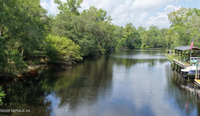 3860 MAGNOLIA Street, Middleburg, FL 32068