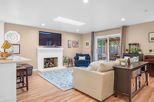 5220 Shelato Way, Carmichael, CA 95608