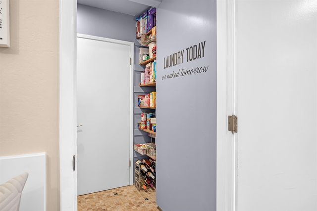 5220 Shelato Way, Carmichael, CA 95608