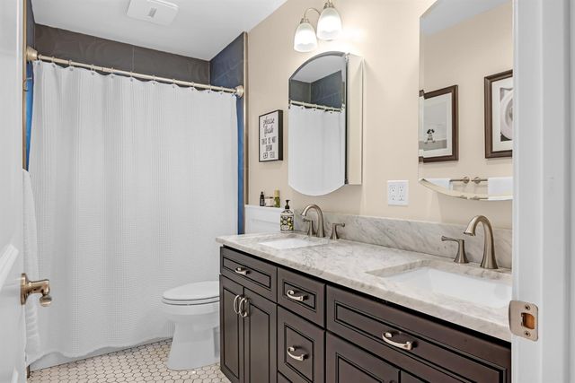 5220 Shelato Way, Carmichael, CA 95608