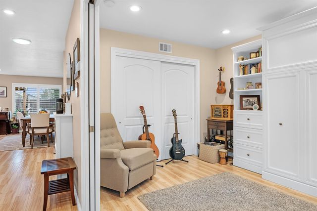 5220 Shelato Way, Carmichael, CA 95608