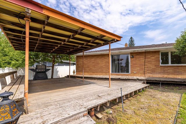 7225 N Valerie St, Spokane, WA 99208