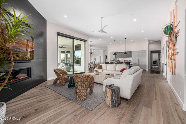 9627 E ADOBE Drive, Scottsdale, AZ 85255