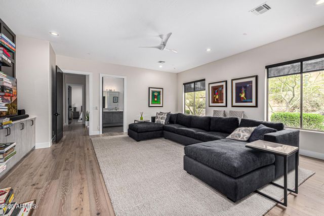 9627 E ADOBE Drive, Scottsdale, AZ 85255