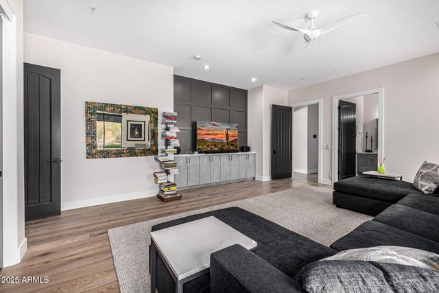 9627 E ADOBE Drive, Scottsdale, AZ 85255