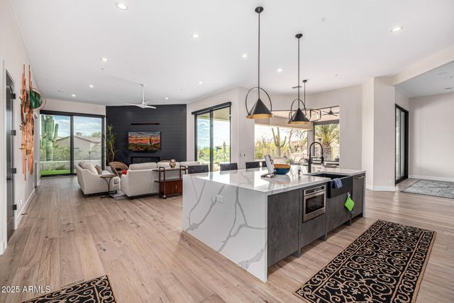 9627 E ADOBE Drive, Scottsdale, AZ 85255