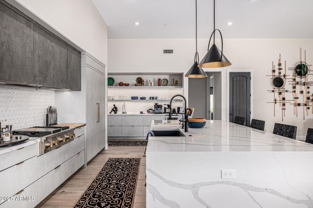 9627 E ADOBE Drive, Scottsdale, AZ 85255