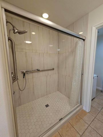 45245 Seeley Drive 18d, La Quinta, CA 92253