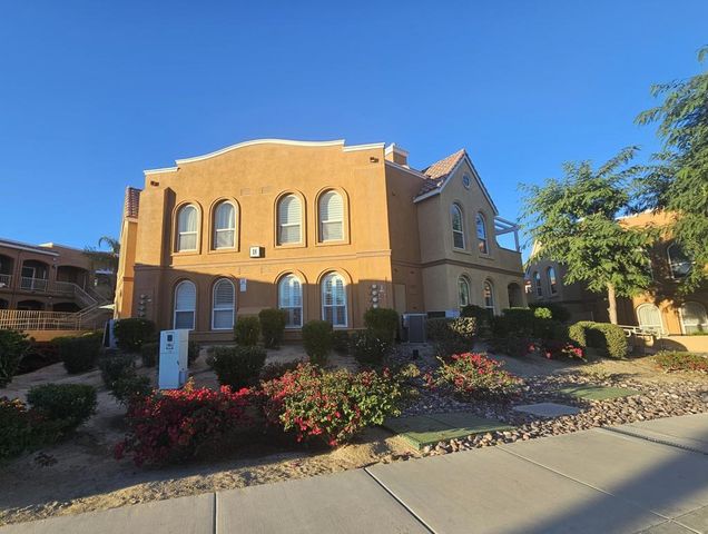 45245 Seeley Drive 18d, La Quinta, CA 92253