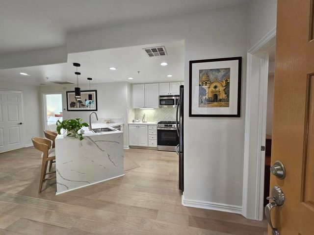 45245 Seeley Drive 18d, La Quinta, CA 92253